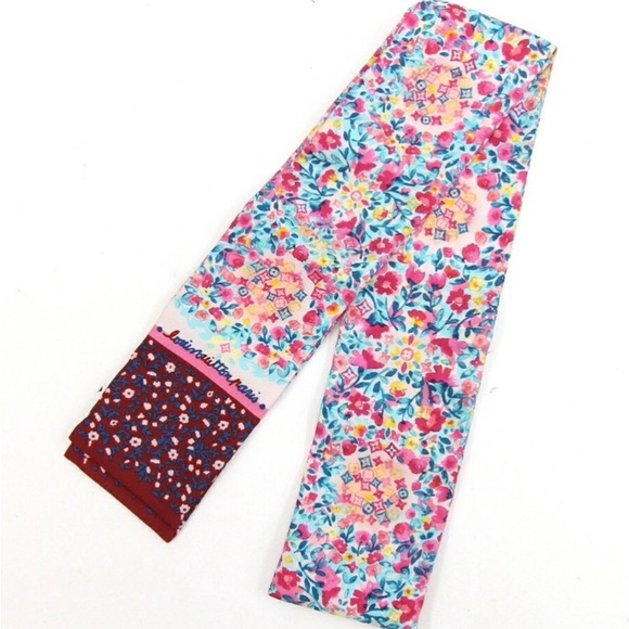 Great Louis Vuitton Twilly! In very good condition! - Picture 3 of 3